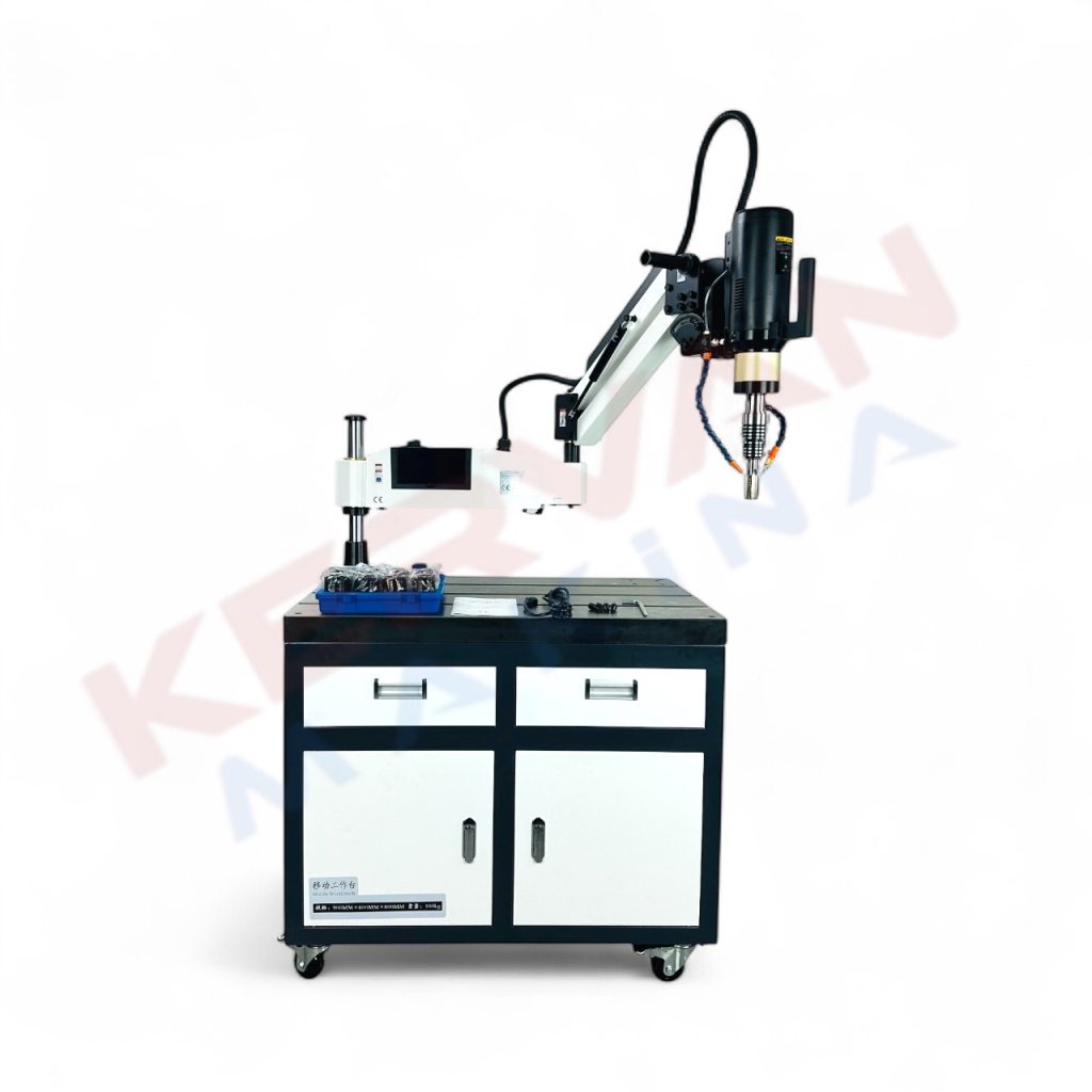 M3-24 Servo Kılavuz Çekme Makinası