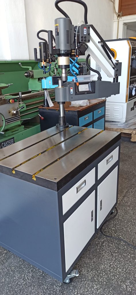 İkinci El Servo Klavuz Çekme Makinası