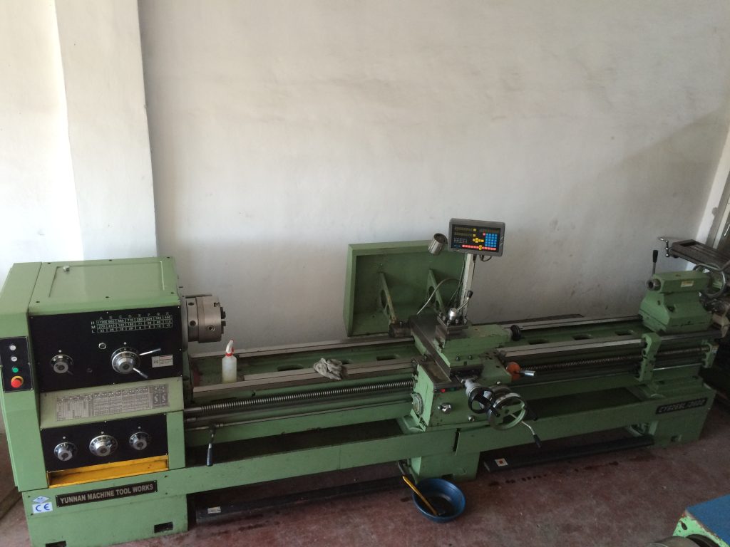 İkinci El Yunnan CY6266L/3000 Üniversal Torna