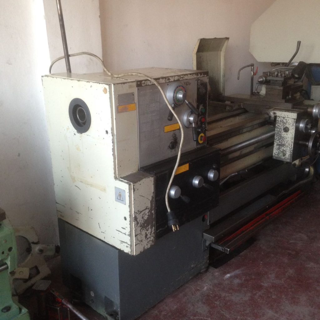 İkinci El Cu500 Bulgar Zmm Üniversal Torna